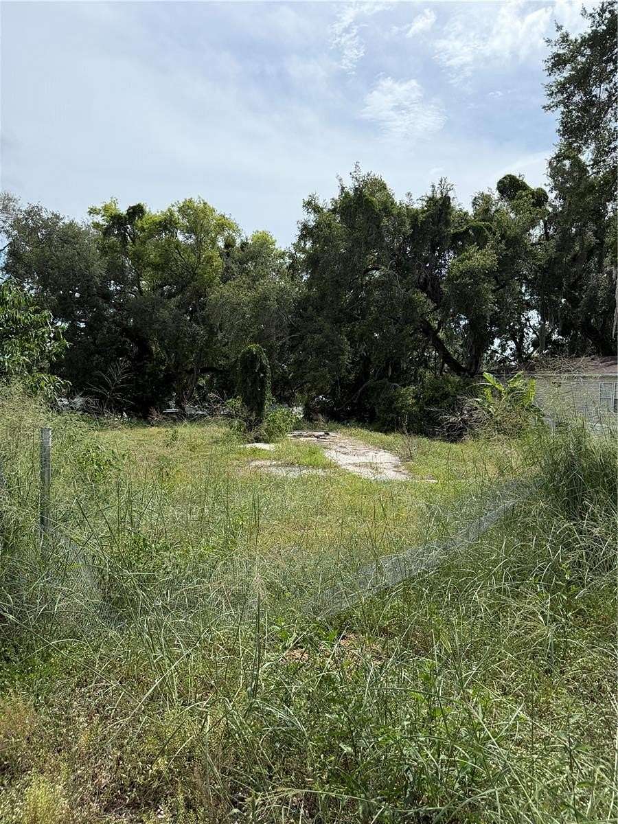 0.34 Acres of Residential Land for Sale in Leesburg, Florida