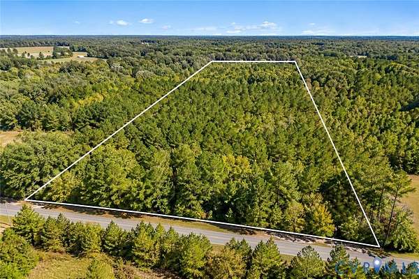 8 Acres of Residential Land for Sale in Jarratt, Virginia