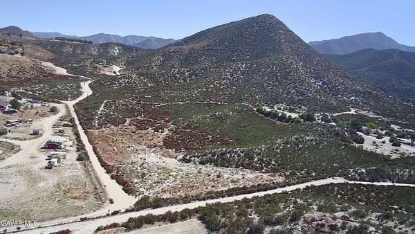 4.82 Acres of Land for Sale in Acton, California
