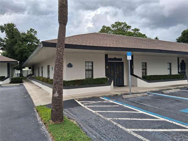 1.5 Acres of Improved Commercial Land for Lease in Largo, Florida