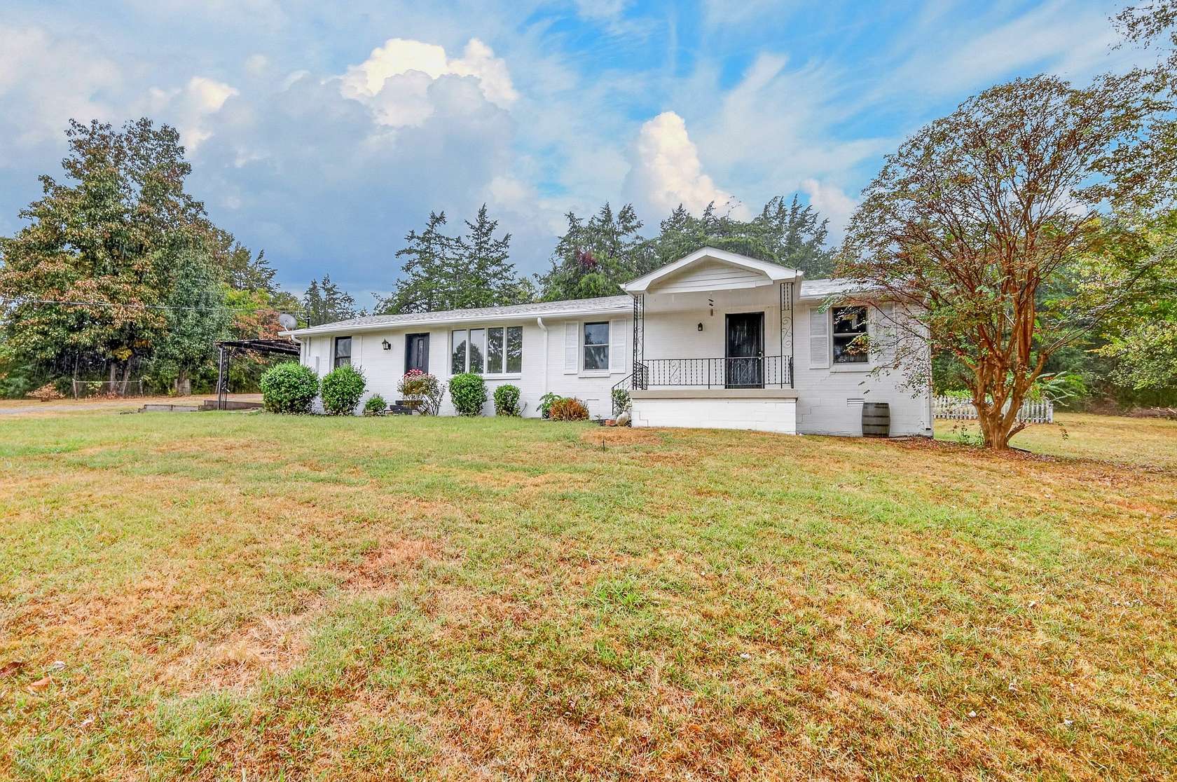 2 Acres of Land with Home for Lease in Brentwood, Tennessee