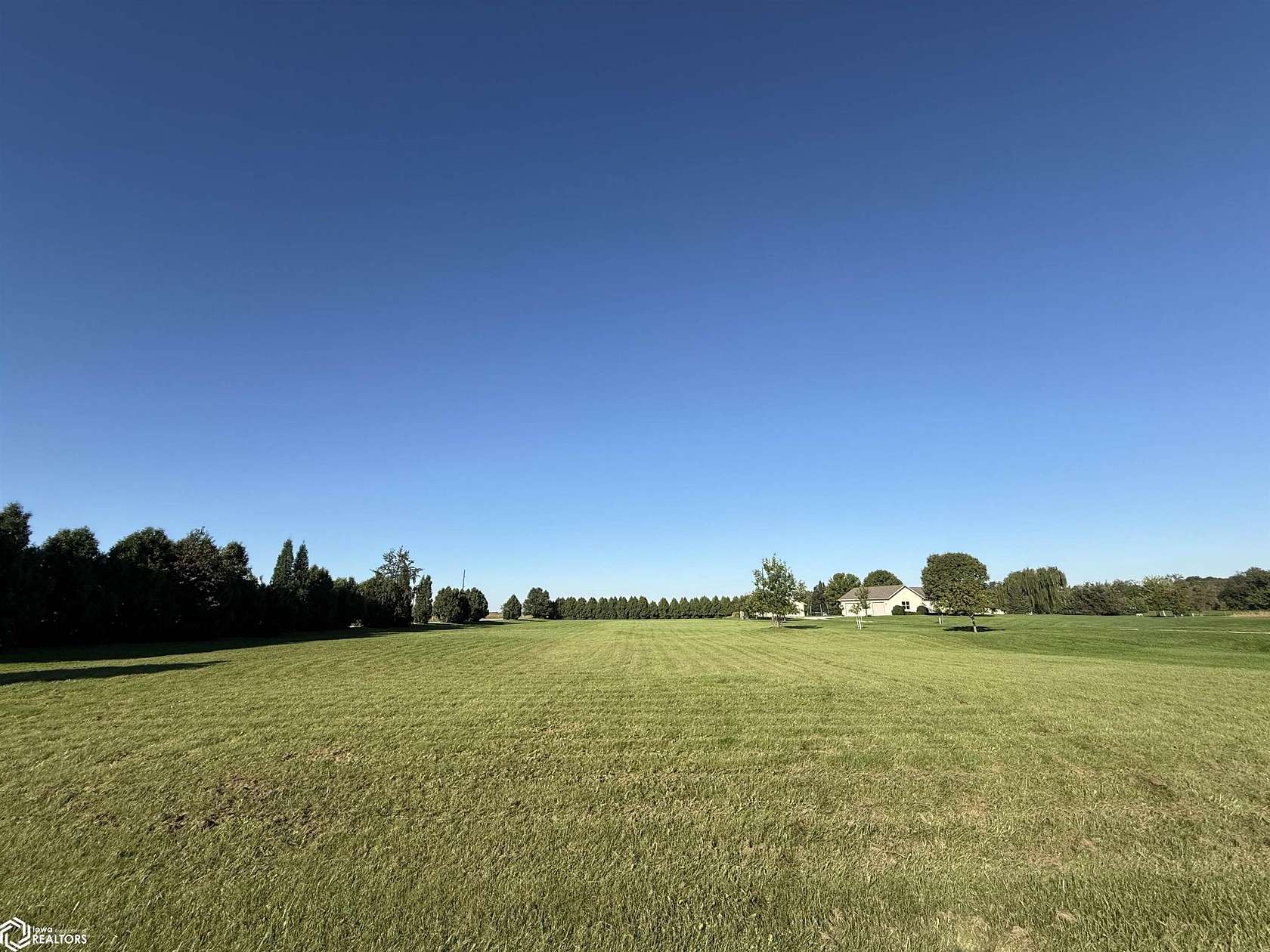 2.2 Acres of Residential Land for Sale in Burlington, Iowa