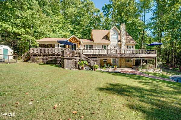 2.8 Acres of Land with Home for Sale in Unicoi, Tennessee