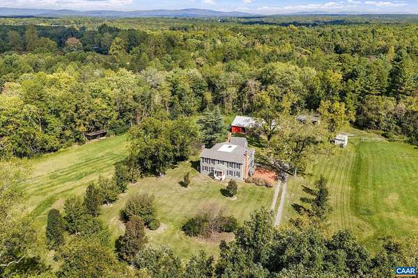 19.5 Acres of Land with Home for Sale in Scottsville, Virginia