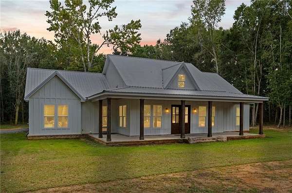 4.39 Acres of Land with Home for Sale in Theodore, Alabama