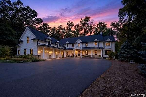 2 Acres of Land with Home for Sale in Bloomfield Hills, Michigan