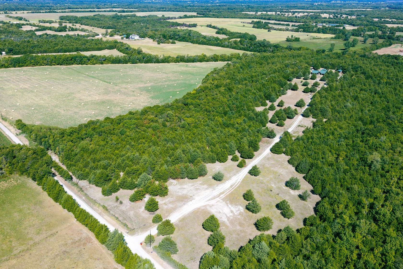 10.7 Acres of Land for Sale in Bonham, Texas