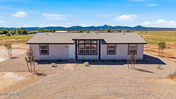 6 Acres of Land with Home for Sale in Paulden, Arizona