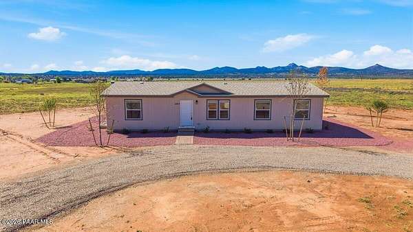 6 Acres of Land with Home for Sale in Paulden, Arizona