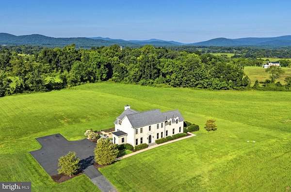 50.1 Acres of Agricultural Land with Home for Sale in Delaplane, Virginia