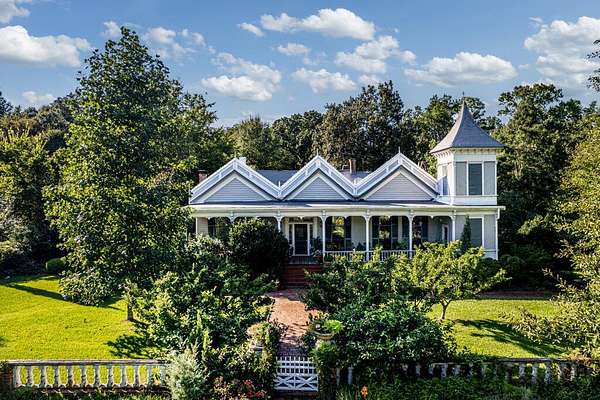 5.69 Acres of Land with Home for Sale in Eatonton, Georgia