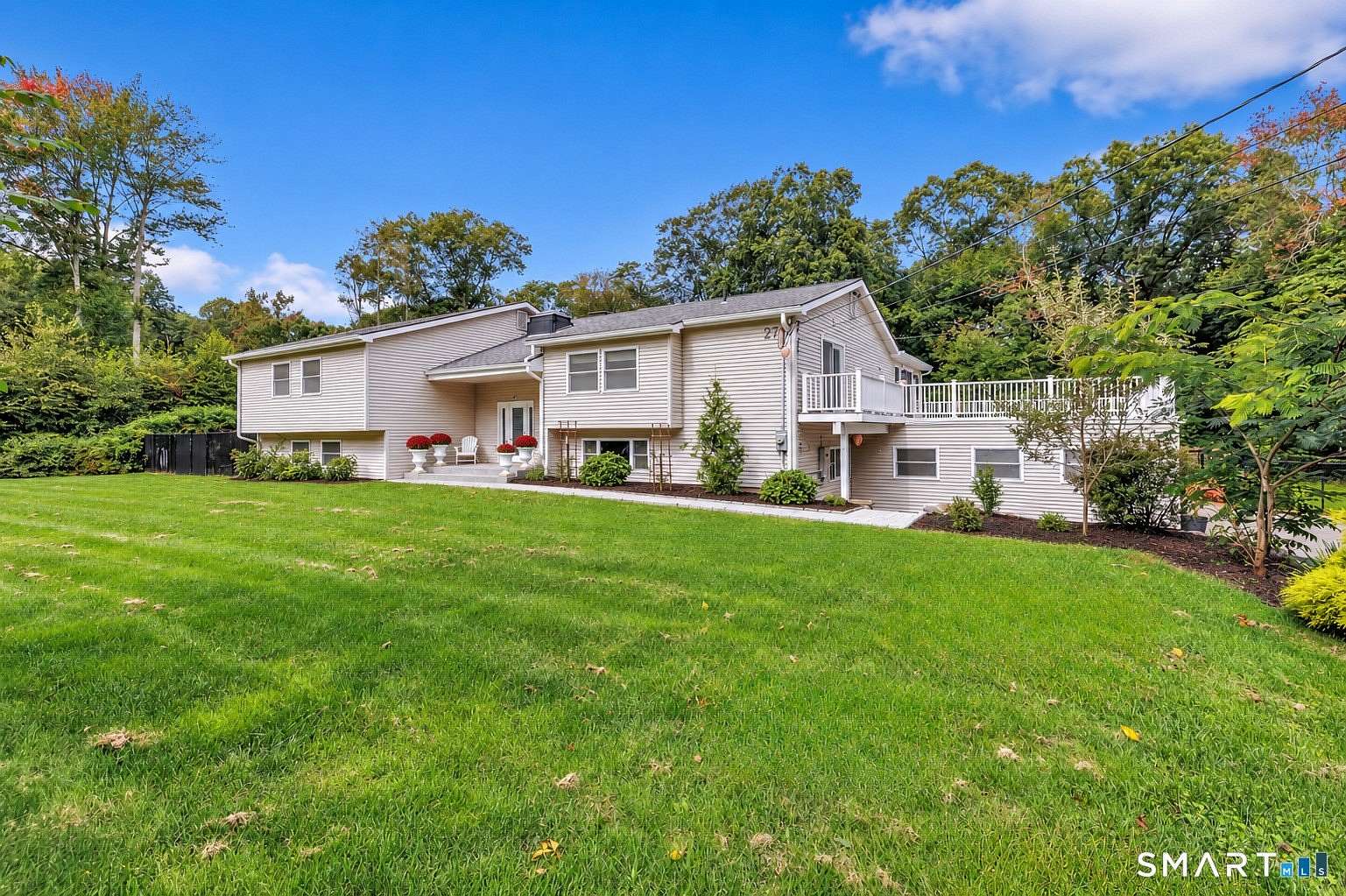 1.6 Acres of Land with Home for Sale in Woodbridge, Connecticut