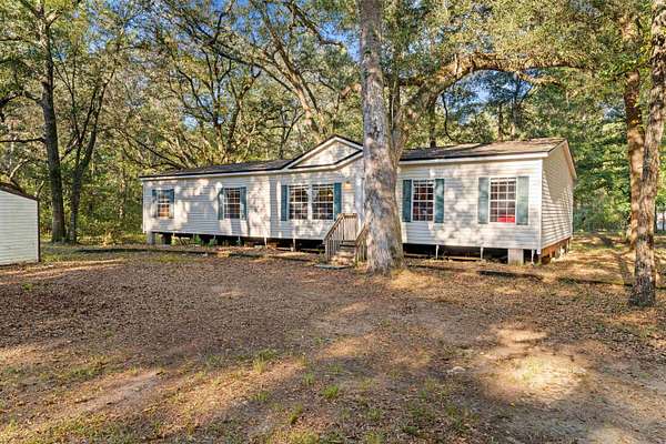 3 Acres of Land with Home for Sale in Tallahassee, Florida