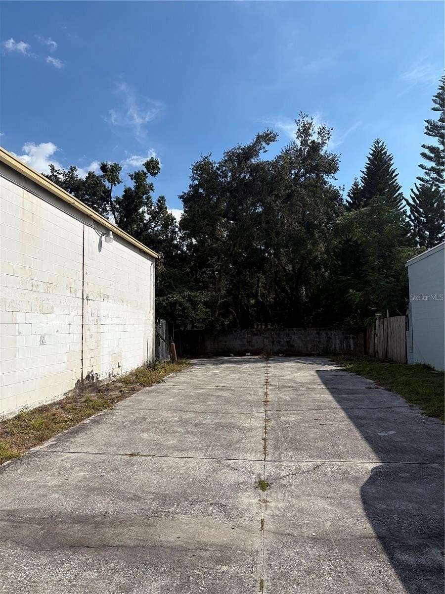 0.1 Acres of Commercial Land for Sale in Tampa, Florida