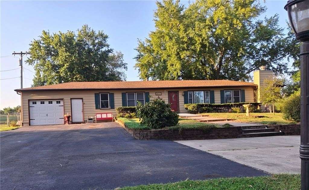 5 Acres of Land with Home for Sale in Bonner Springs, Kansas