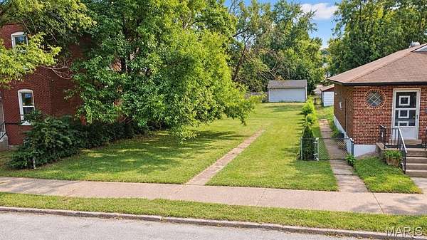 0.12 Acres of Mixed-Use Land for Sale in St. Louis, Missouri