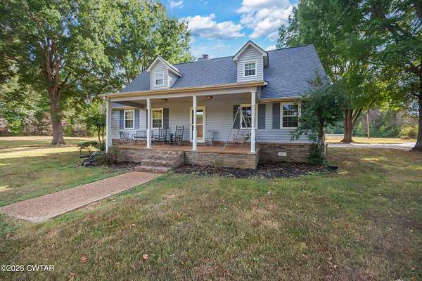 7 Acres of Land with Home for Sale in Jackson, Tennessee