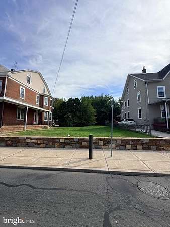 0.06 Acres of Land for Sale in Philadelphia, Pennsylvania