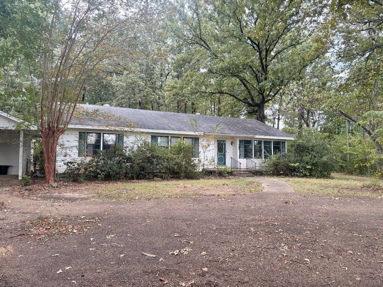 3.9 Acres of Land with Home for Sale in Gore Springs, Mississippi