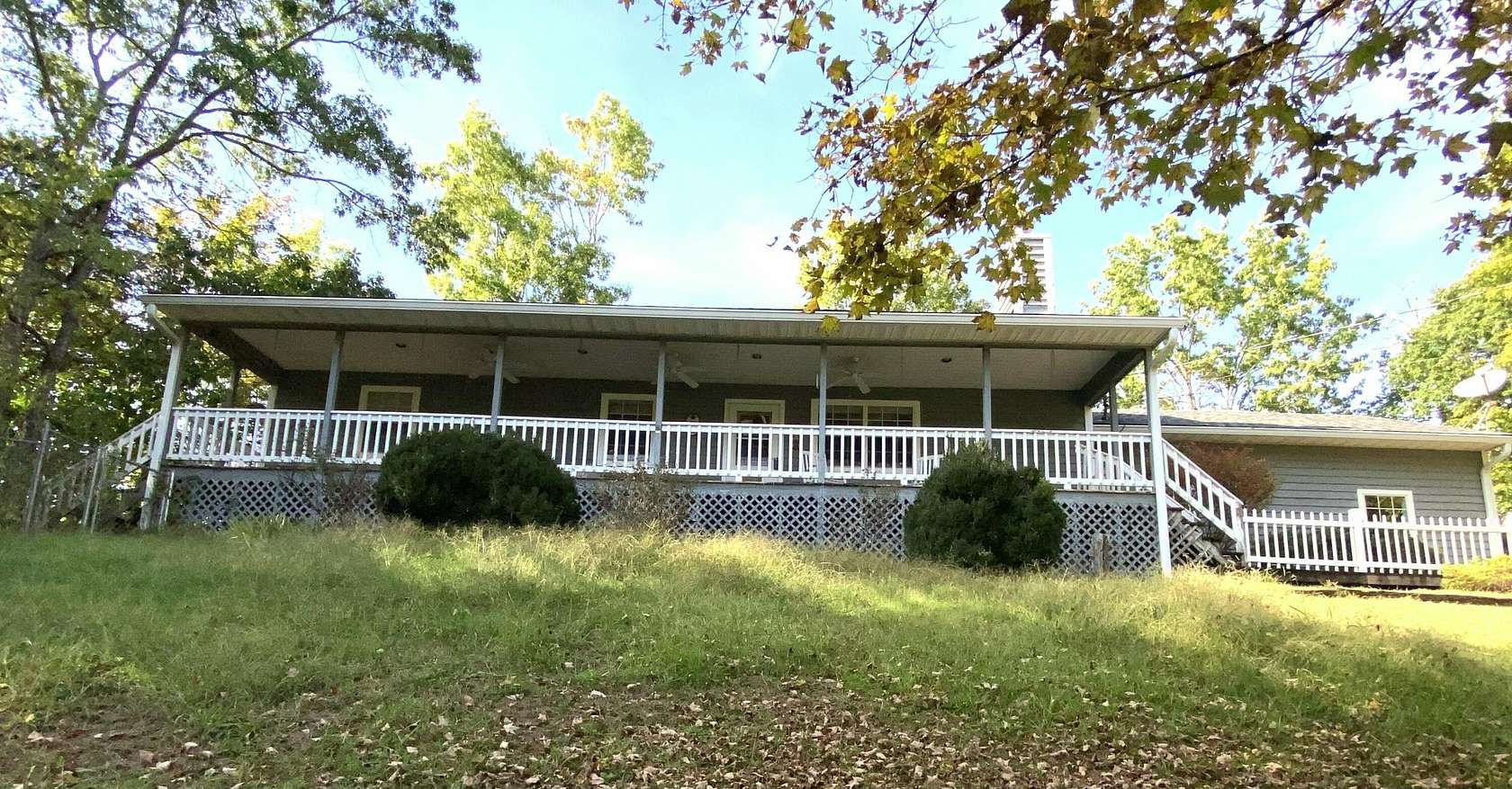1.5 Acres of Land with Home for Sale in Dandridge, Tennessee