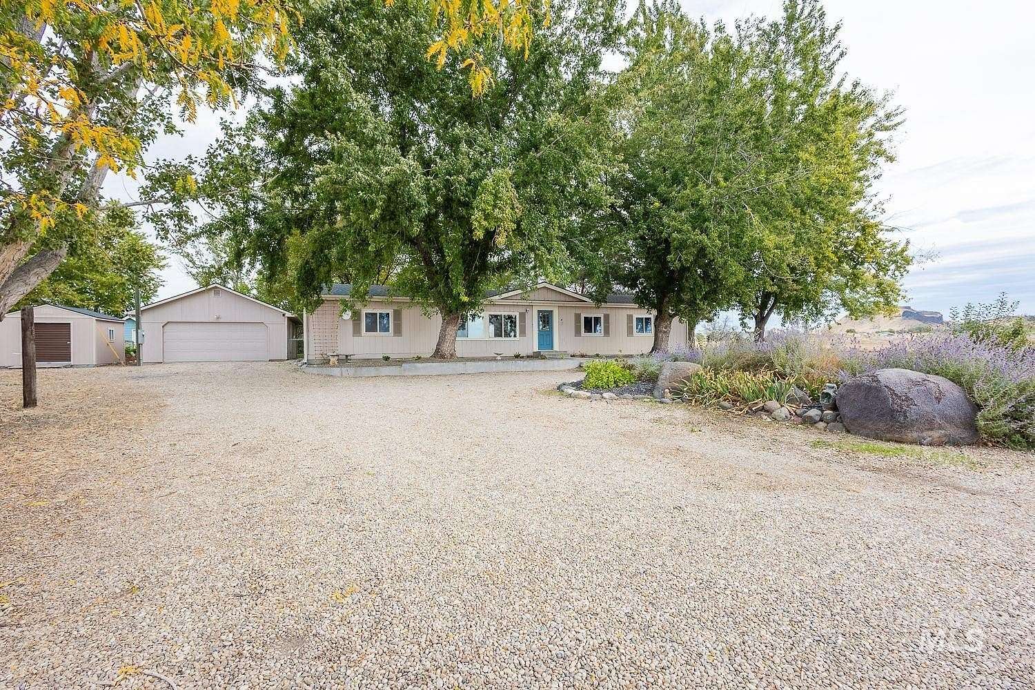 40 Acres of Land with Home for Sale in Caldwell, Idaho