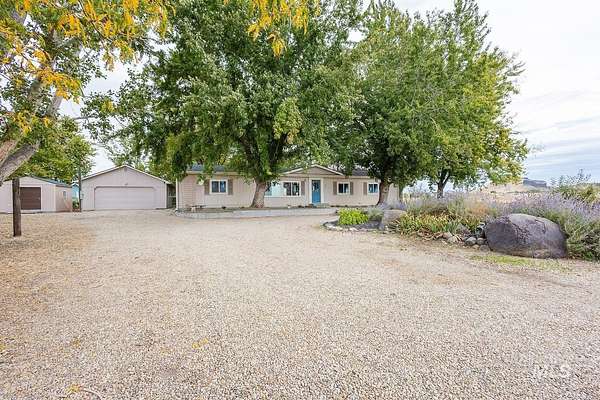 40 Acres of Land with Home for Sale in Caldwell, Idaho