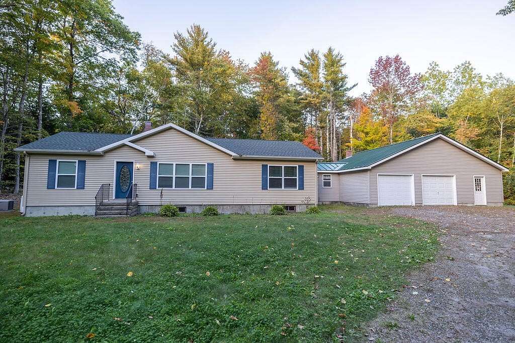 1.5 Acres of Land with Home for Sale in West Gardiner Town, Maine