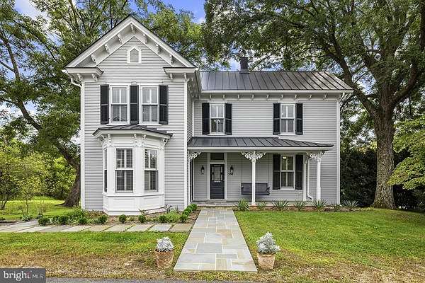 8.4 Acres of Land with Home for Sale in Washington, Virginia