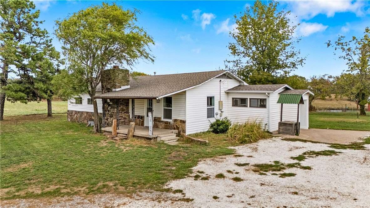 5.79 Acres of Land with Home for Sale in West Fork, Arkansas