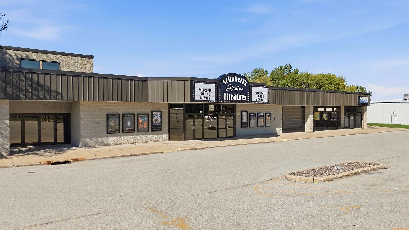 8 Acres of Improved Commercial Land for Sale in Hartford, Wisconsin