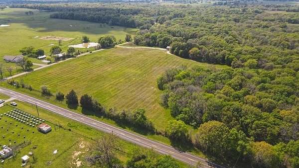 25 Acres of Recreational & Residential Land for Sale in Mabank, Texas