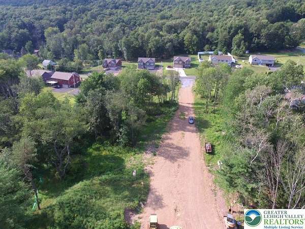 27.8 Acres of Recreational & Residential Land for Sale in Tamaqua, Pennsylvania