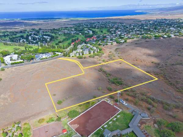 10.8 Acres of Land for Sale in Waikoloa, Hawaii