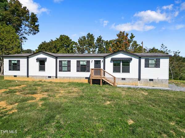 4.4 Acres of Land with Home for Sale in Greeneville, Tennessee