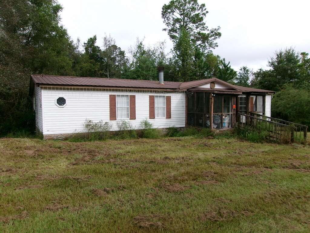 1.8 Acres of Land with Home for Sale in Tifton, Georgia