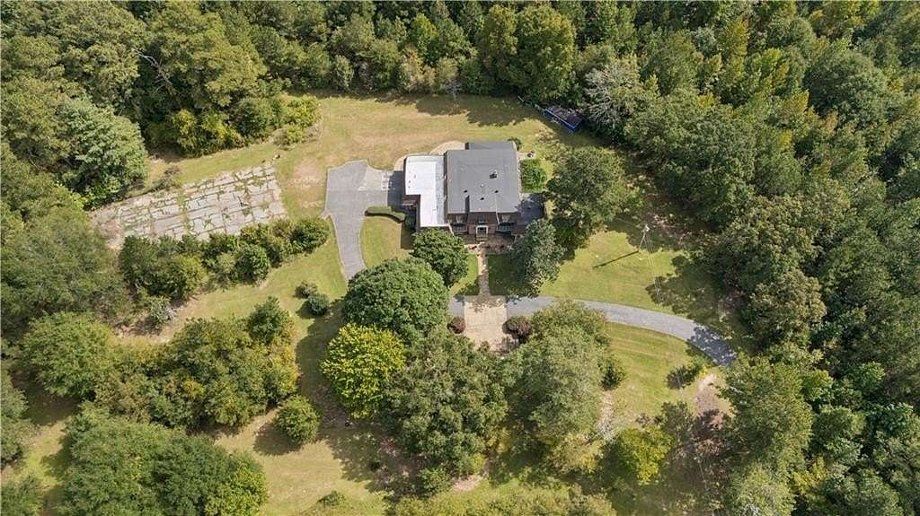 6 Acres of Land with Home for Sale in Oxford, Georgia