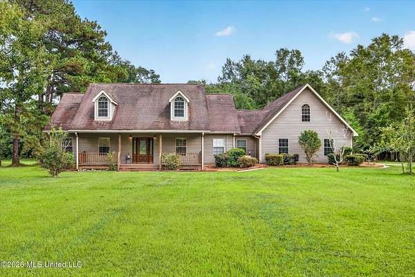 13.6 Acres of Recreational Land with Home for Sale in Picayune, Mississippi