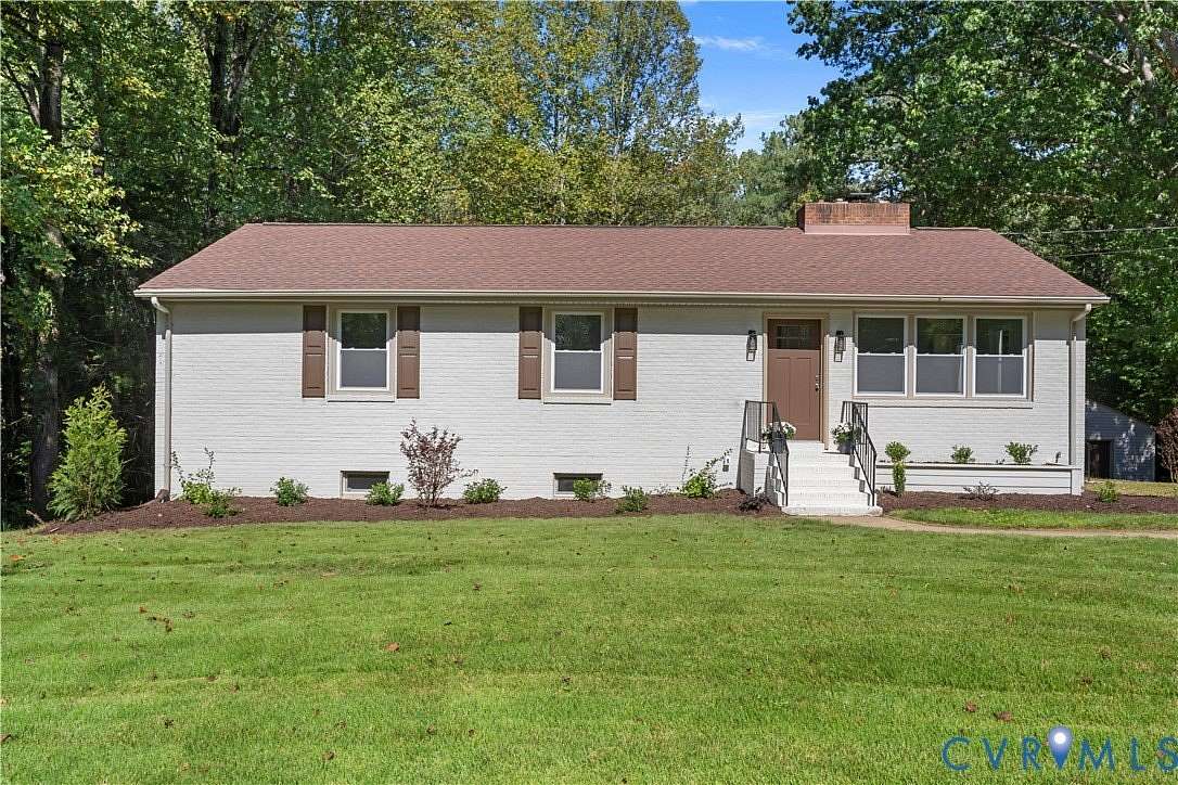 1.68 Acres of Land with Home for Sale in Mechanicsville, Virginia