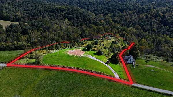 6 Acres of Land for Sale in Marietta, Ohio