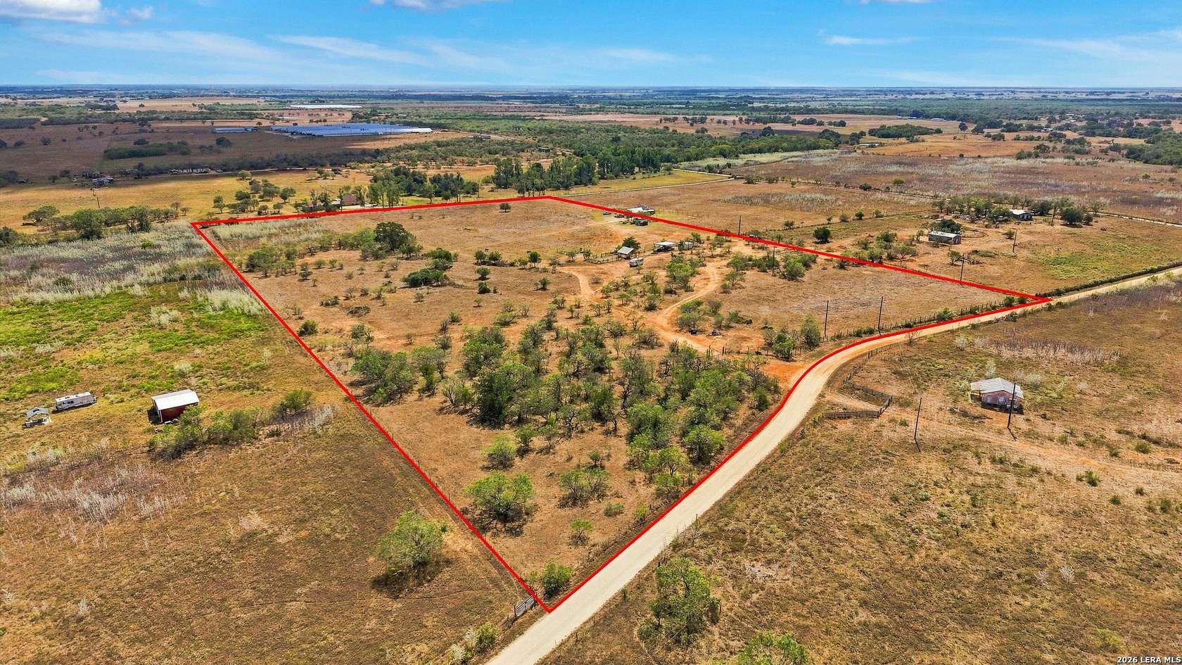 22.8 Acres of Agricultural & Residential Land for Sale in Nixon, Texas