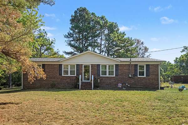 1.5 Acres of Land with Home for Sale in Lewisburg, Tennessee