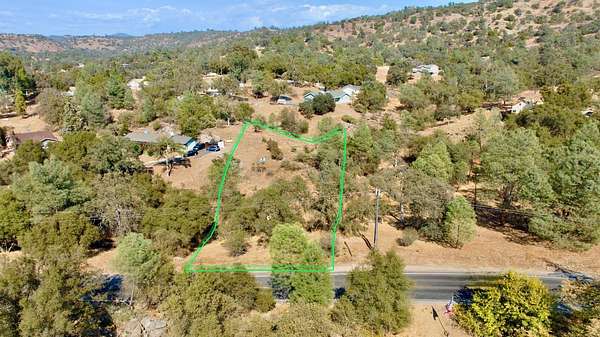 1.17 Acres of Residential Land for Sale in Coarsegold, California