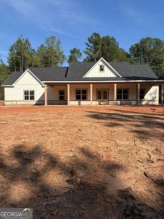 7.1 Acres of Land with Home for Sale in Forsyth, Georgia