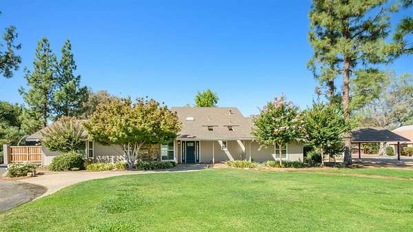 6 Acres of Land with Home for Sale in Clovis, California