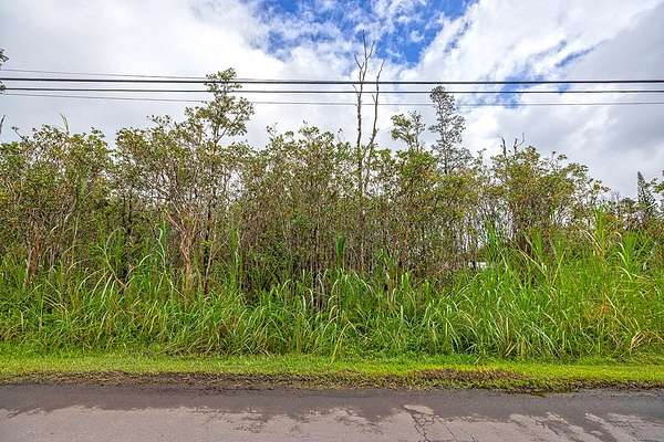 2 Acres of Land for Sale in Mountain View, Hawaii