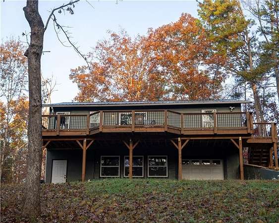 16.2 Acres of Land with Home for Sale in Toccoa, Georgia