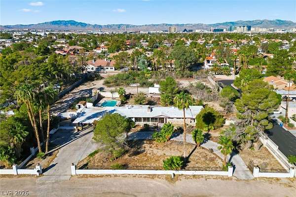 1.82 Acres of Land with Home for Sale in Las Vegas, Nevada