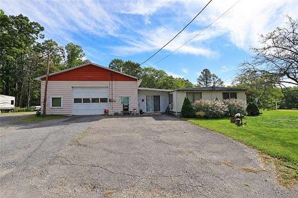 2.6 Acres of Land with Home for Sale in Lehigh Township, Pennsylvania