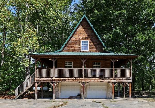 2.12 Acres of Land with Home for Sale in Ethridge, Tennessee