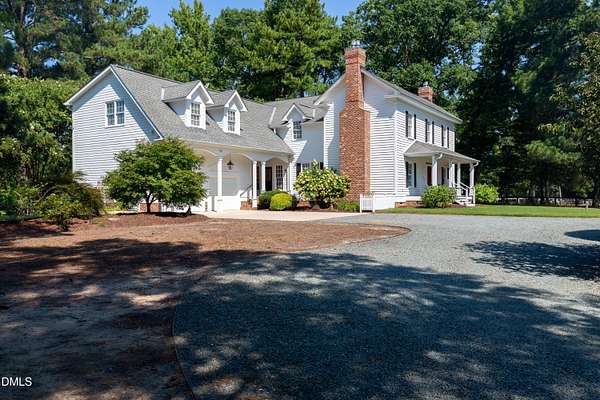 10 Acres of Land with Home for Lease in Chapel Hill, North Carolina